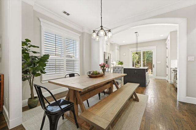 840 Edgefield Road, Fort Worth, TX 76107