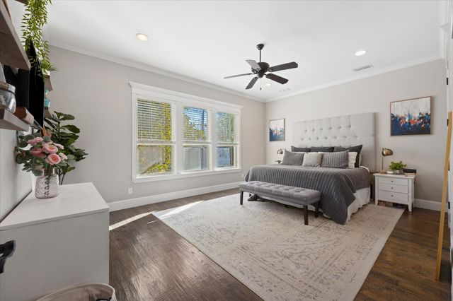 840 Edgefield Road, Fort Worth, TX 76107