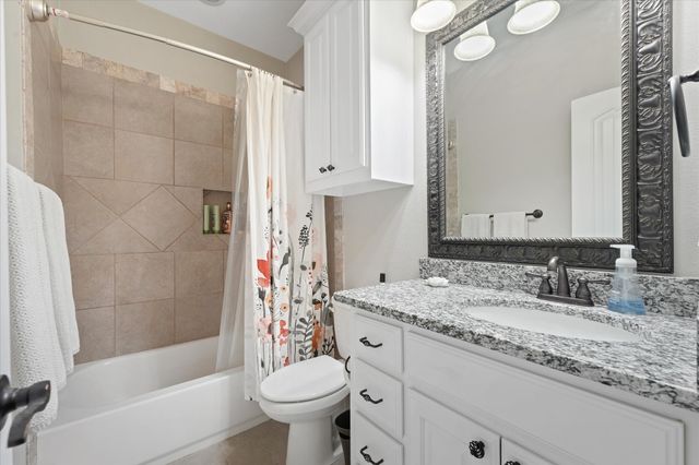 840 Edgefield Road, Fort Worth, TX 76107