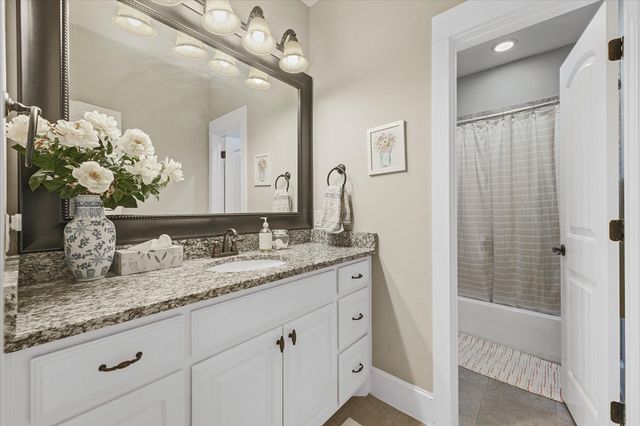 840 Edgefield Road, Fort Worth, TX 76107