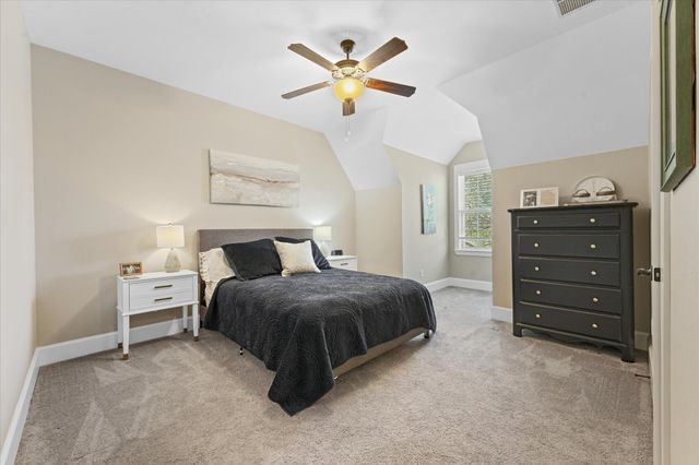 840 Edgefield Road, Fort Worth, TX 76107