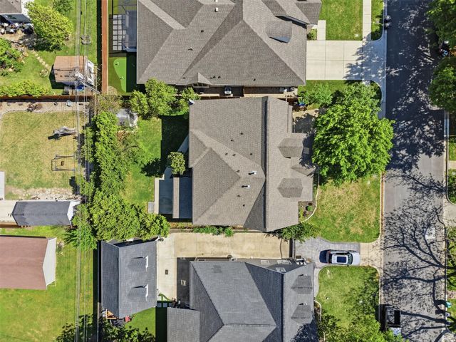 840 Edgefield Road, Fort Worth, TX 76107