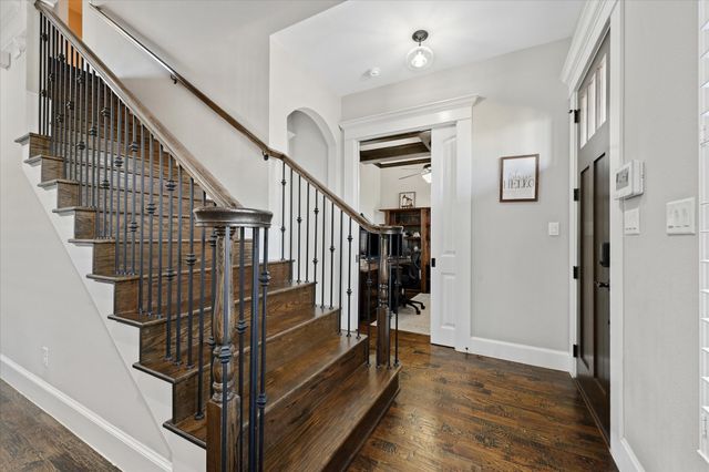 840 Edgefield Road, Fort Worth, TX 76107