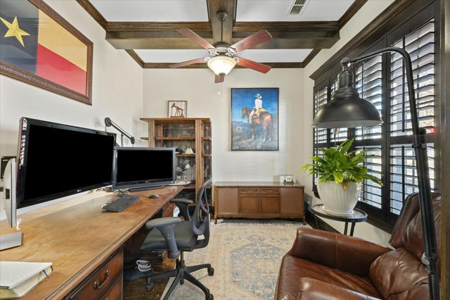 840 Edgefield Road, Fort Worth, TX 76107