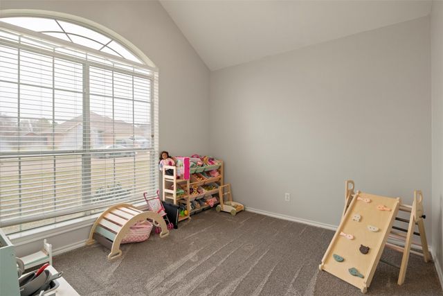 209 Mourning Dove Lane, Krum, TX 76249