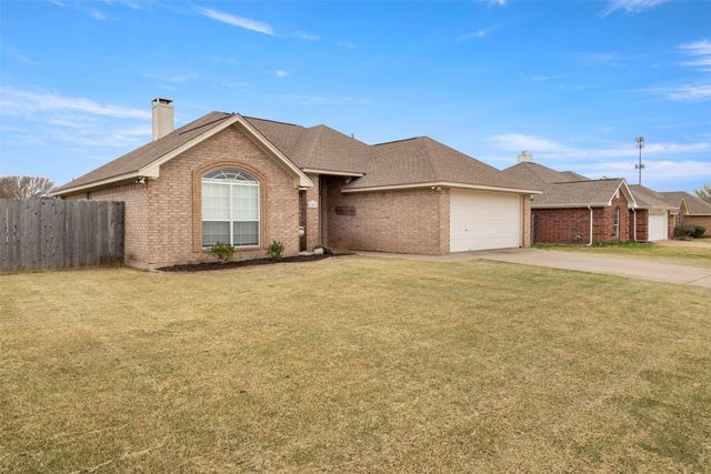 209 Mourning Dove Lane, Krum, TX 76249