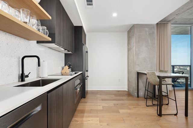 48 East Ave 2204, Austin, TX 78701