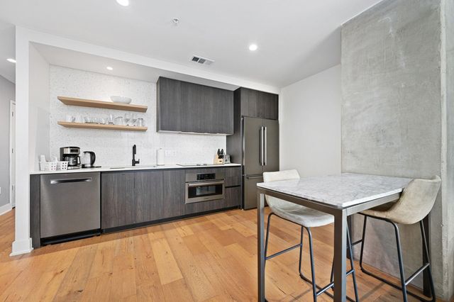 48 East Ave 2204, Austin, TX 78701