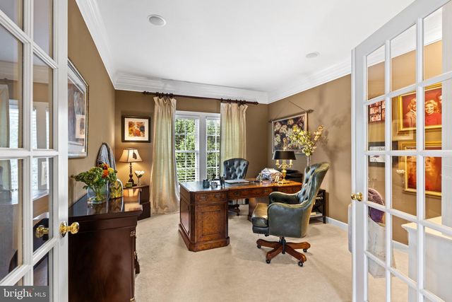 42586 UNBRIDLEDS SONG PL, Chantilly, VA 20152