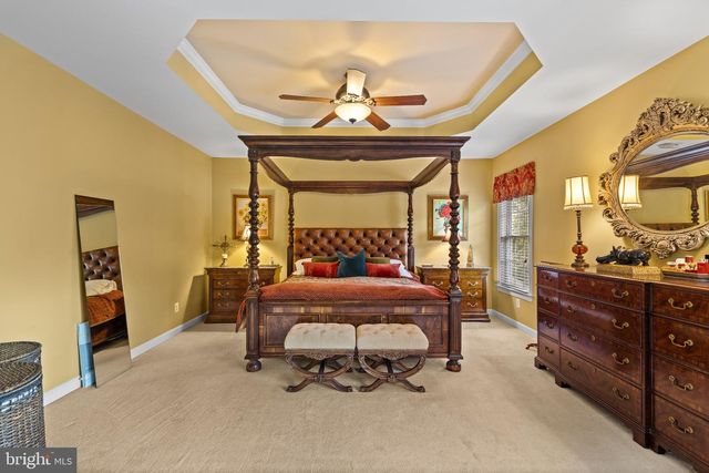 42586 UNBRIDLEDS SONG PL, Chantilly, VA 20152