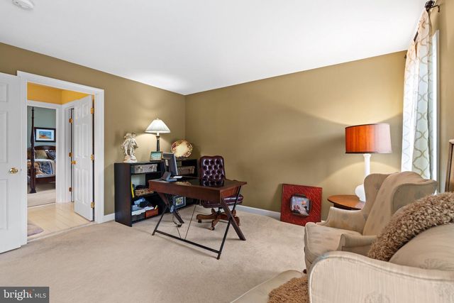 42586 UNBRIDLEDS SONG PL, Chantilly, VA 20152