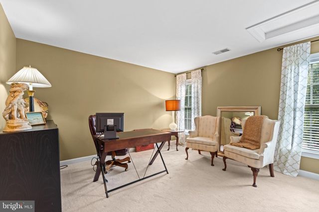 42586 UNBRIDLEDS SONG PL, Chantilly, VA 20152