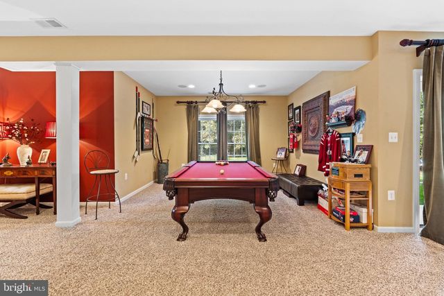 42586 UNBRIDLEDS SONG PL, Chantilly, VA 20152