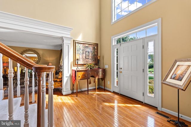 42586 UNBRIDLEDS SONG PL, Chantilly, VA 20152