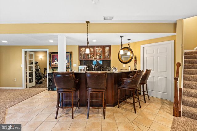 42586 UNBRIDLEDS SONG PL, Chantilly, VA 20152