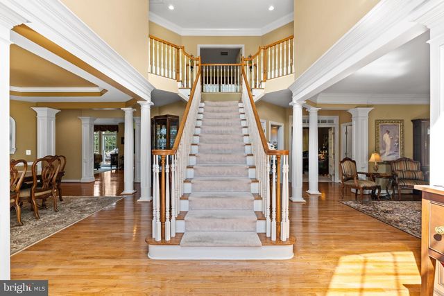 42586 UNBRIDLEDS SONG PL, Chantilly, VA 20152