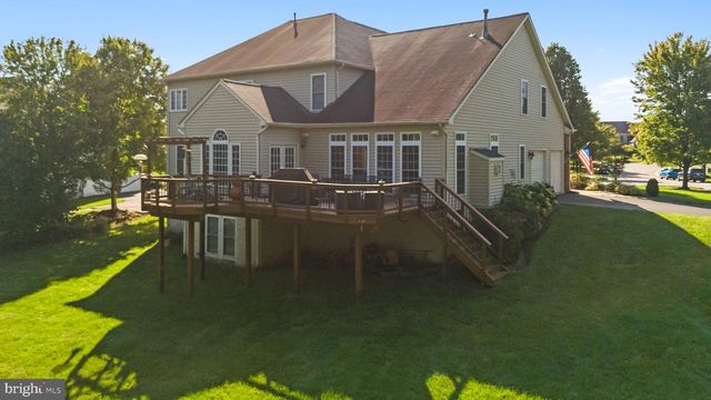 42586 UNBRIDLEDS SONG PL, Chantilly, VA 20152
