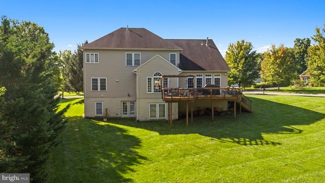 42586 UNBRIDLEDS SONG PL, Chantilly, VA 20152