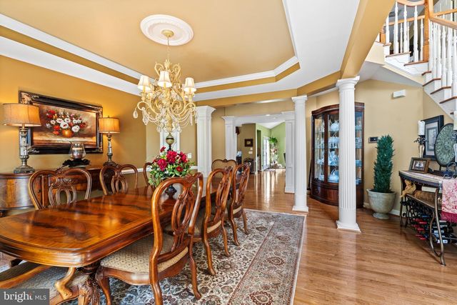 42586 UNBRIDLEDS SONG PL, Chantilly, VA 20152