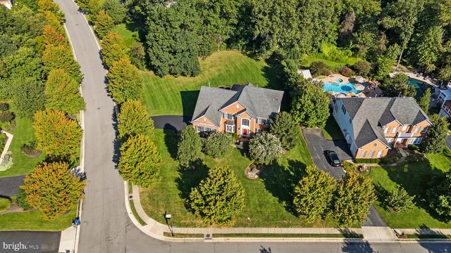 42586 UNBRIDLEDS SONG PL, Chantilly, VA 20152