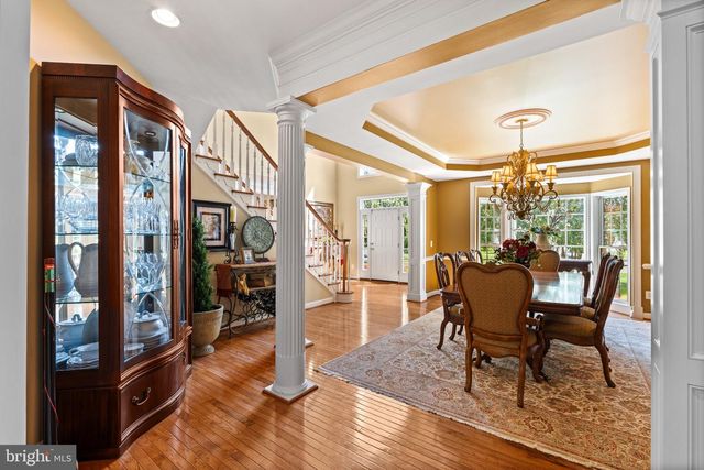 42586 UNBRIDLEDS SONG PL, Chantilly, VA 20152