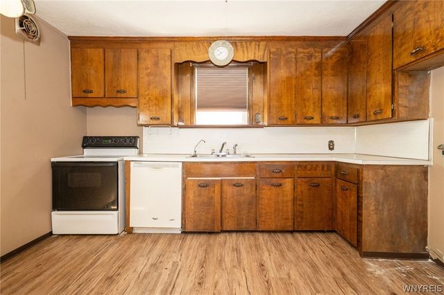 1711 Walnut Avenue, Niagara Falls, NY 14301