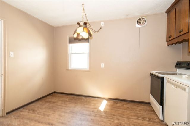 1711 Walnut Avenue, Niagara Falls, NY 14301