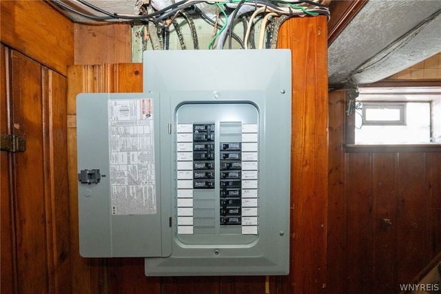 1711 Walnut Avenue, Niagara Falls, NY 14301