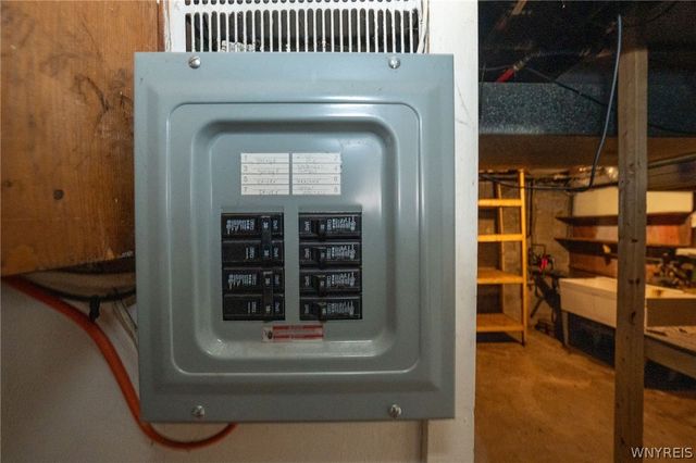 1711 Walnut Avenue, Niagara Falls, NY 14301