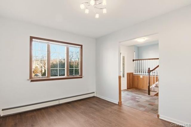 111 Schneider Lane, Hauppauge, NY 11788