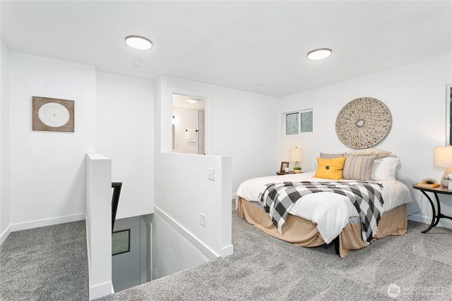 8021 NE Eglon Road, Kingston, WA 98346