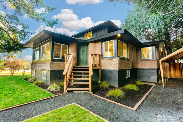 8021 NE Eglon Road, Kingston, WA 98346