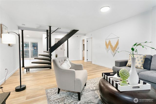 8021 NE Eglon Road, Kingston, WA 98346