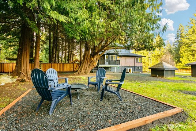 8021 NE Eglon Road, Kingston, WA 98346