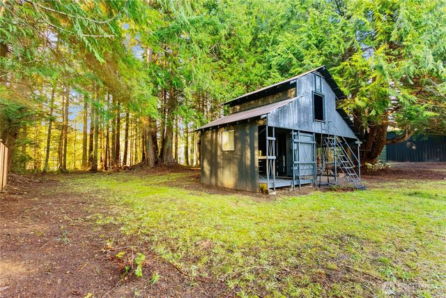 8021 NE Eglon Road, Kingston, WA 98346