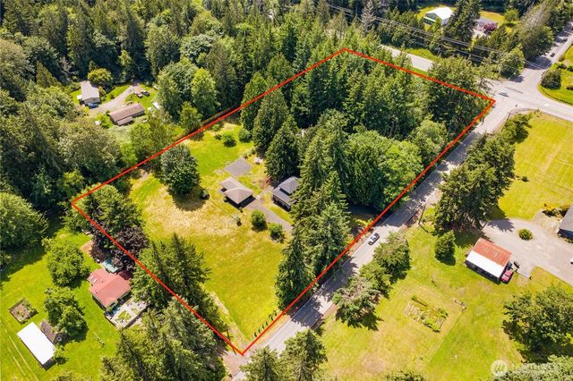 8021 NE Eglon Road, Kingston, WA 98346
