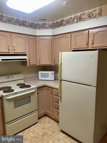 2472 WEBSTER CT, Bensalem, PA 19020