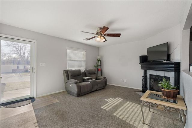 816 NE Pollard Street, Lee's Summit, MO 64086