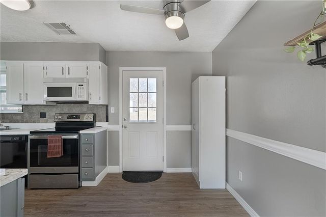 816 NE Pollard Street, Lee's Summit, MO 64086