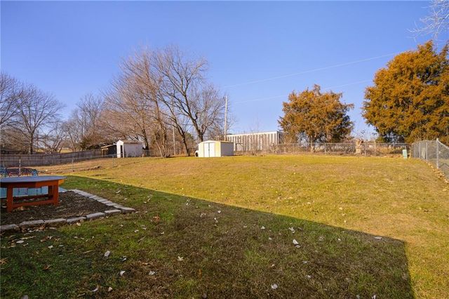 816 NE Pollard Street, Lee's Summit, MO 64086