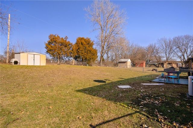 816 NE Pollard Street, Lee's Summit, MO 64086