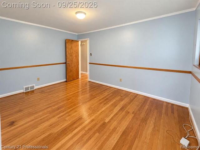 9290 Jerome, Redford, MI 48239