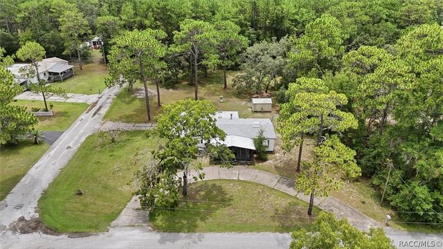6834 W Sunnycrest Lane, Homosassa, FL 34448