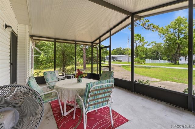 6834 W Sunnycrest Lane, Homosassa, FL 34448