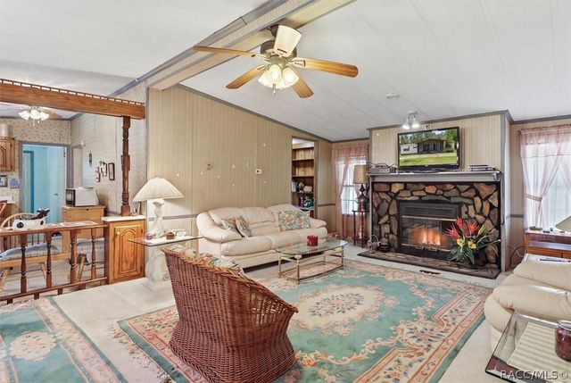 6834 W Sunnycrest Lane, Homosassa, FL 34448