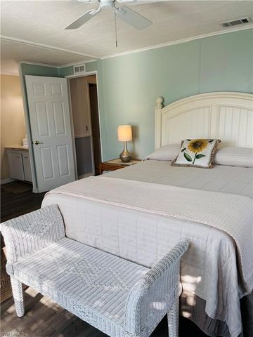 618 Charlemagne BLVD, Naples, FL 34112