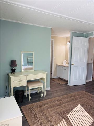 618 Charlemagne BLVD, Naples, FL 34112