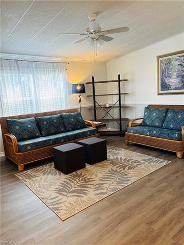 618 Charlemagne BLVD, Naples, FL 34112