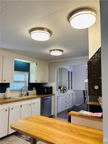 618 Charlemagne BLVD, Naples, FL 34112