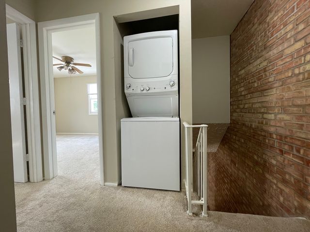 180 Betty Court B, Bartlett, IL 60103